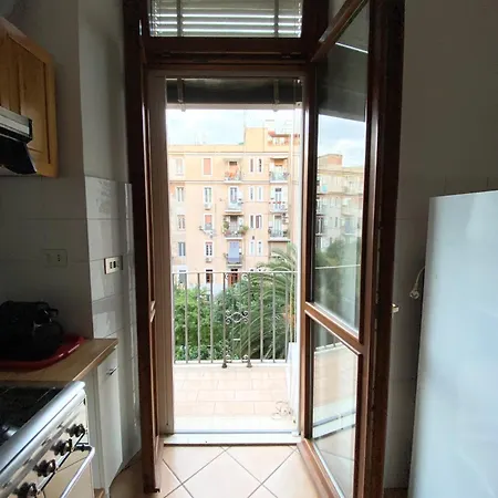 Casa Irma A Trastevere روما